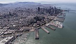 旧金山港的航拍图