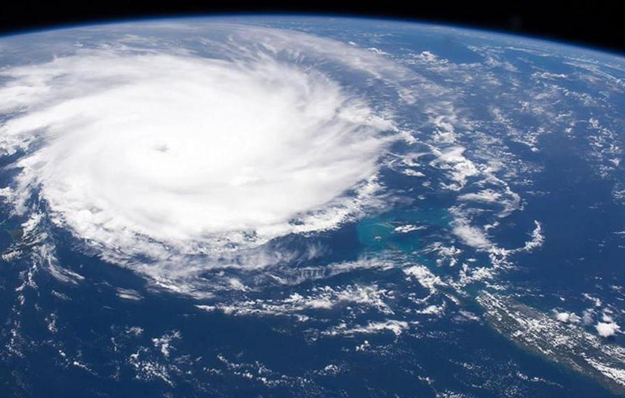 飓风从地球的鸟瞰图，由NASA提供